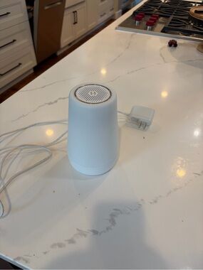 Hatch Rest+ Smart Sound Machine & Night Light HBRESTPLUS